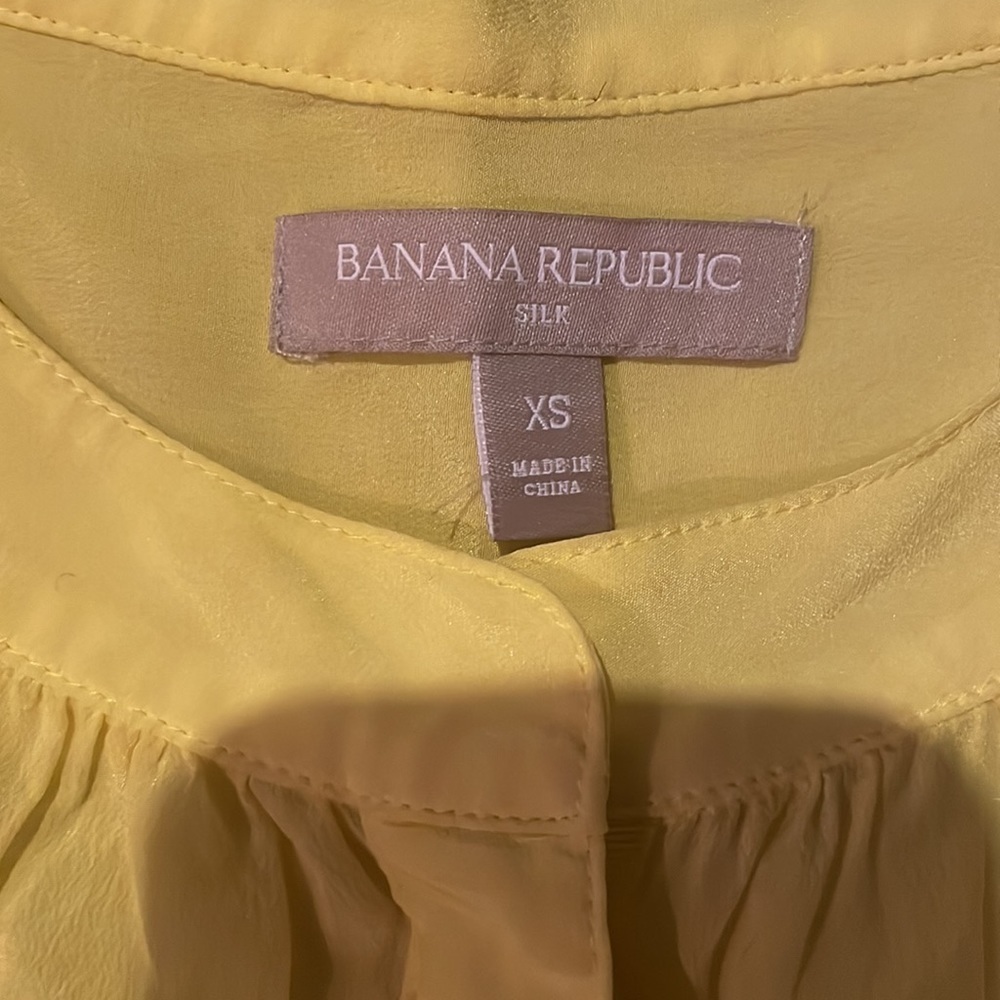 Banana Republic 100% silk neon yellow blouse - XS - Picture 5 of 8
